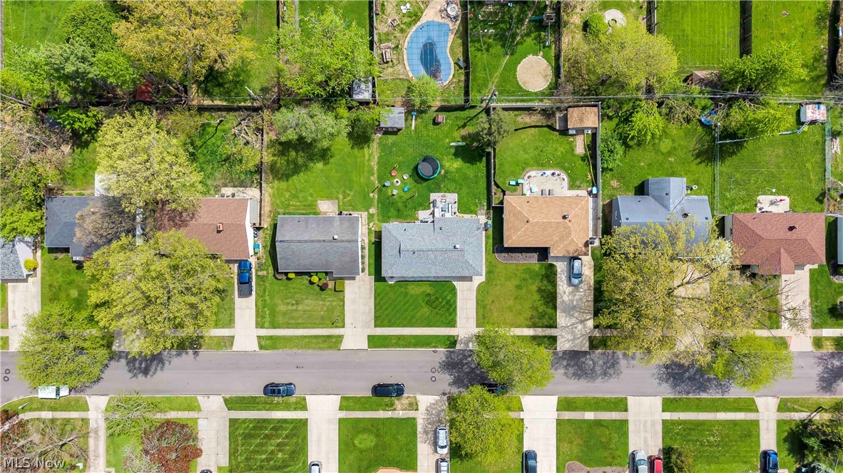 6355 Dellrose Drive Parma Heights OH 44130