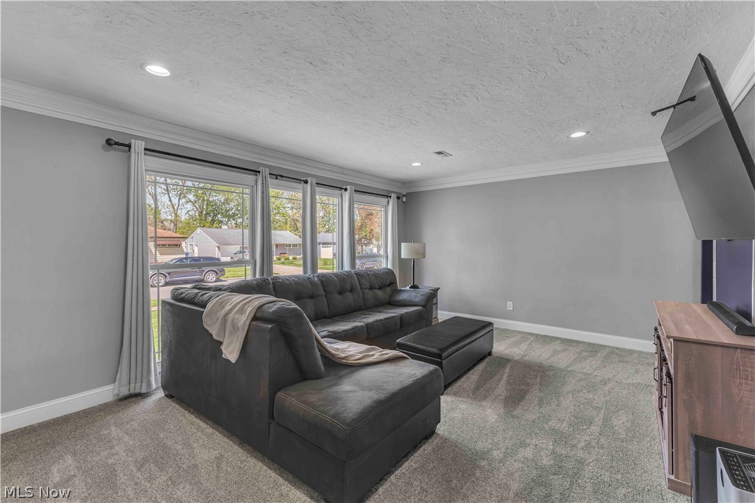 6355 Dellrose Drive Parma Heights OH 44130