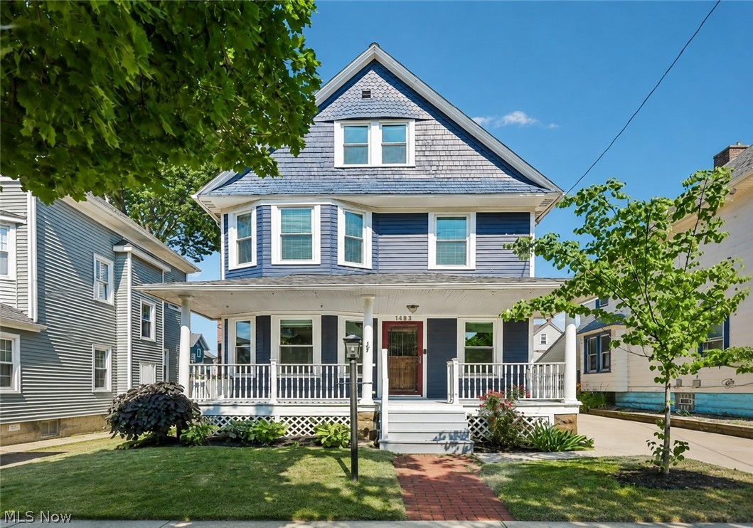 1483 Rosewood Avenue Lakewood OH 44107