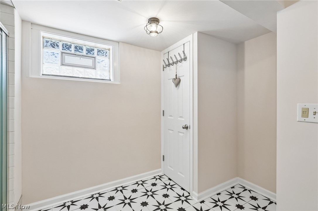 1483 Rosewood Avenue Lakewood OH 44107