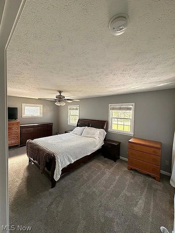 6134 Mahoning Avenue NW Warren OH 44481