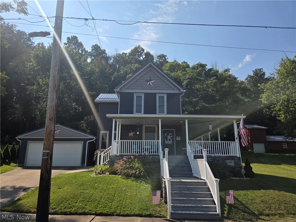 220 S Wardell Street Uhrichsville OH 44683