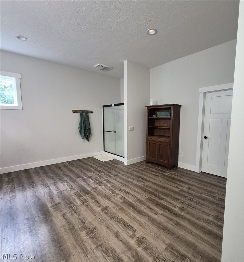 2252 Applegrove Street NE Canton OH 44721