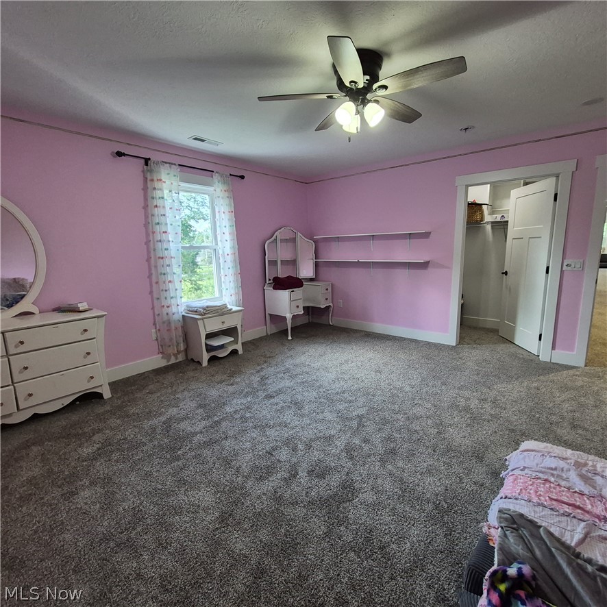 2252 Applegrove Street NE Canton OH 44721