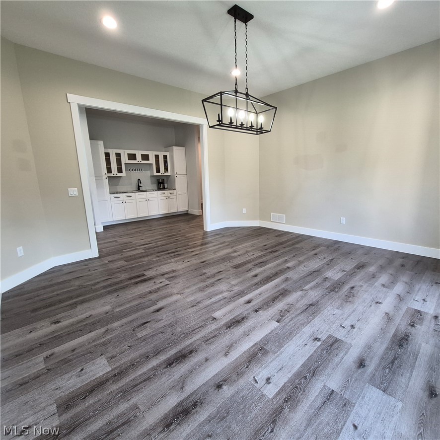 2252 Applegrove Street NE Canton OH 44721