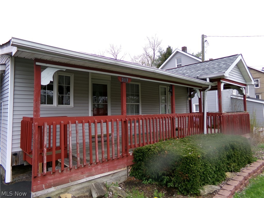 317 Mann Drive NE Waynesburg OH 44688