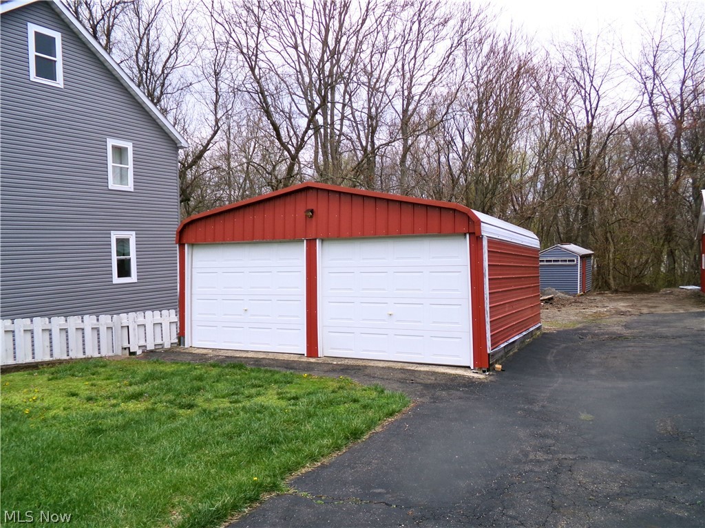 317 Mann Drive NE Waynesburg OH 44688