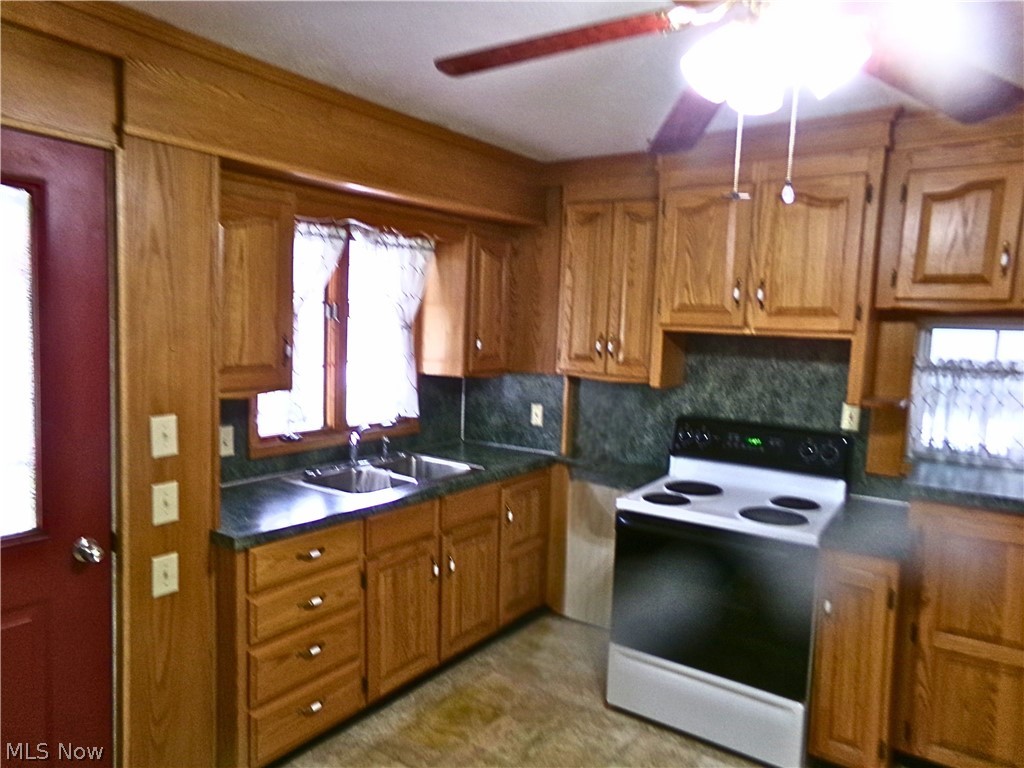 317 Mann Drive NE Waynesburg OH 44688