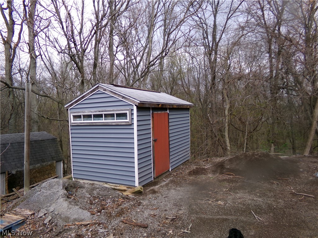 317 Mann Drive NE Waynesburg OH 44688