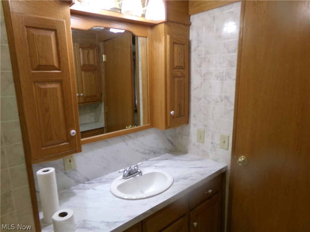 317 Mann Drive NE Waynesburg OH 44688