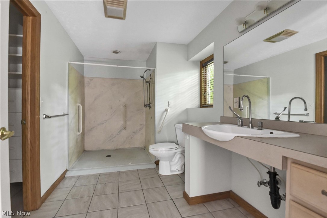30111 Bonnie View Drive Wickliffe OH 44092