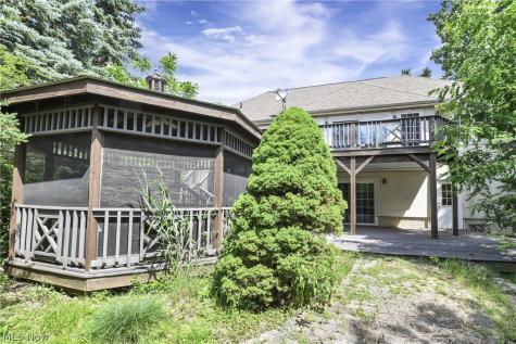 30111 Bonnie View Drive Wickliffe OH 44092