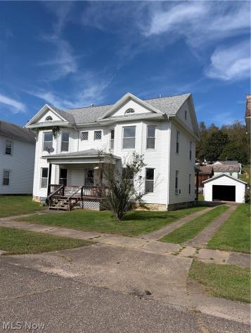 318 4th Street Lowell OH 45744