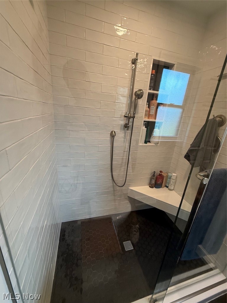 112 Karns Drive Dover OH 44622