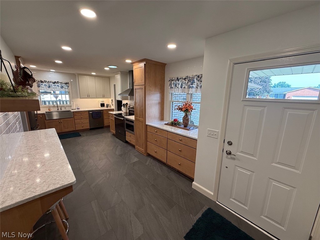 112 Karns Drive Dover OH 44622