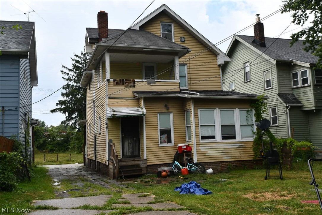 1347 Elwood Road East Cleveland OH 44112