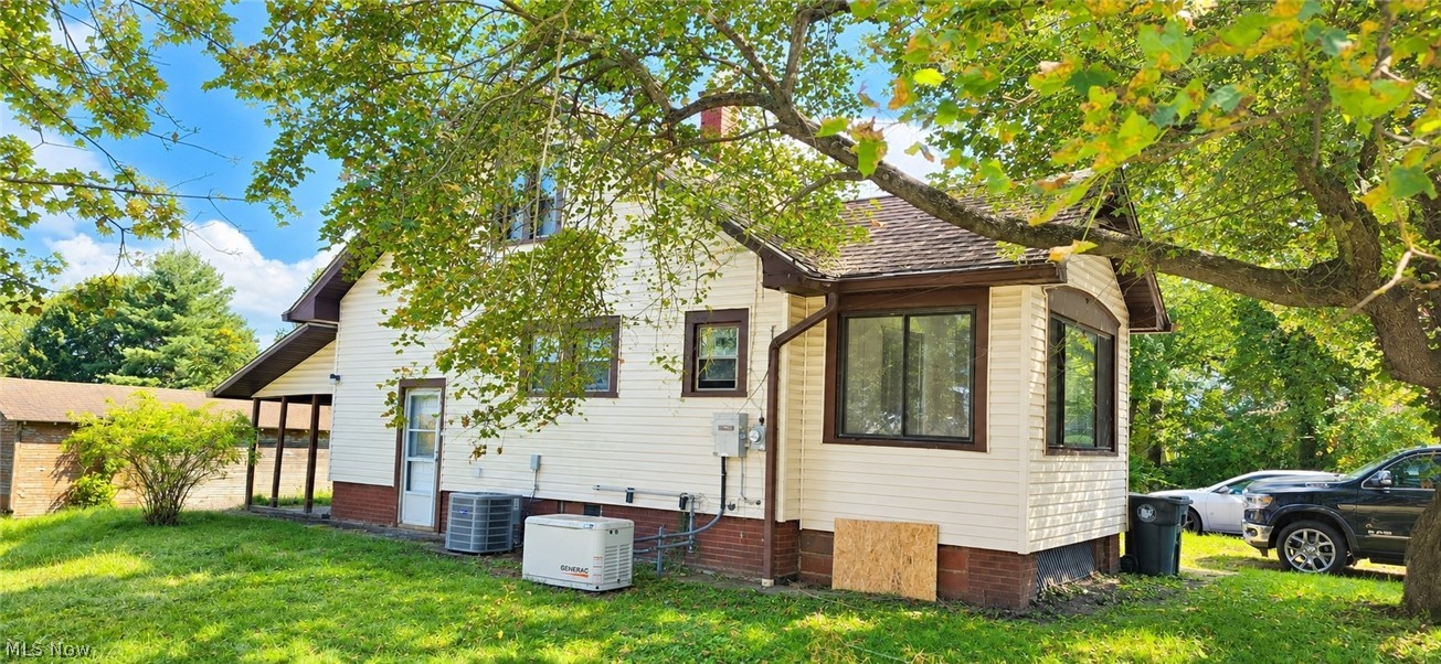1616 Gross Avenue NE Canton OH 44705