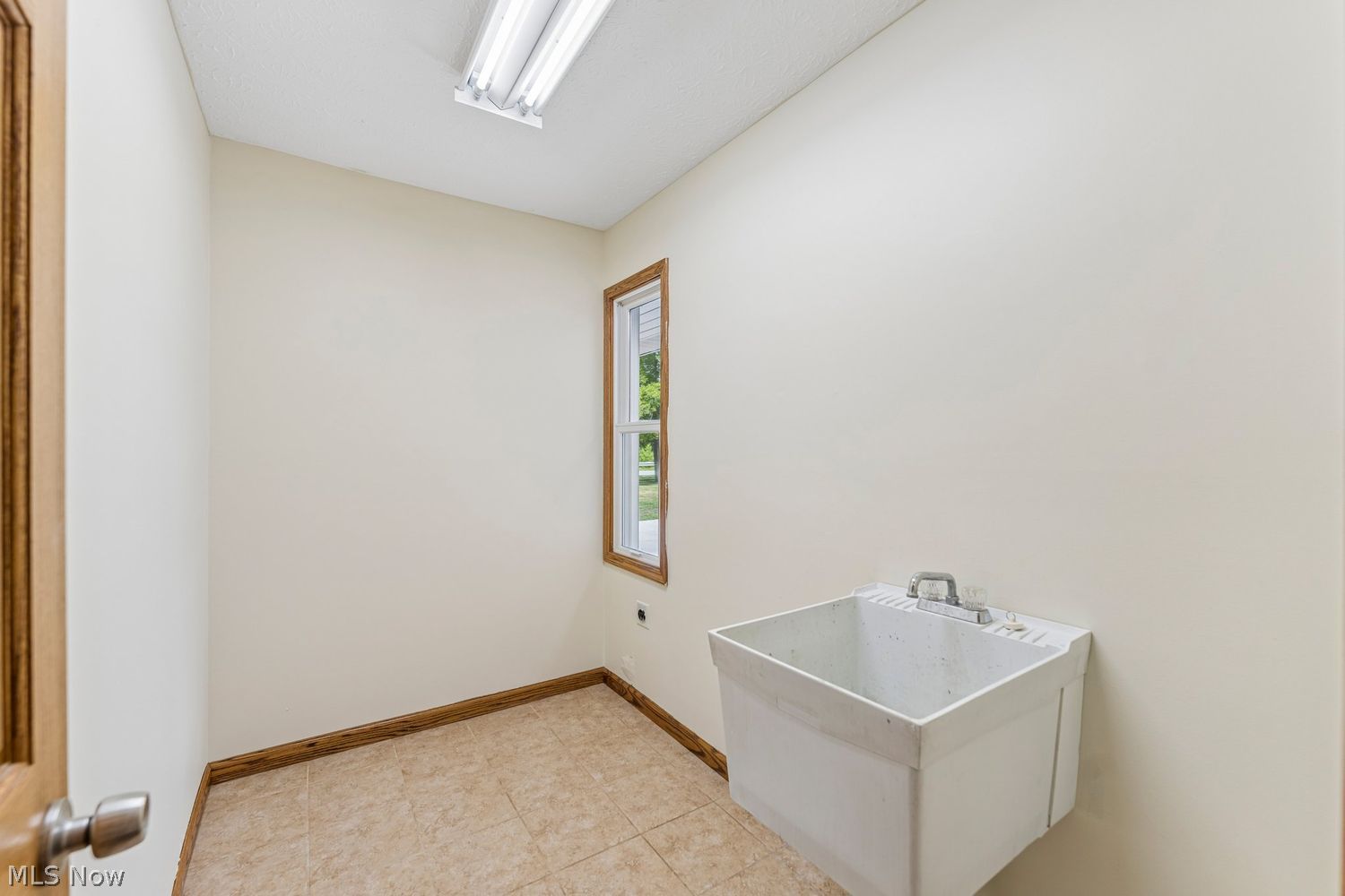 34993 Timberview Drive Avon OH 44011