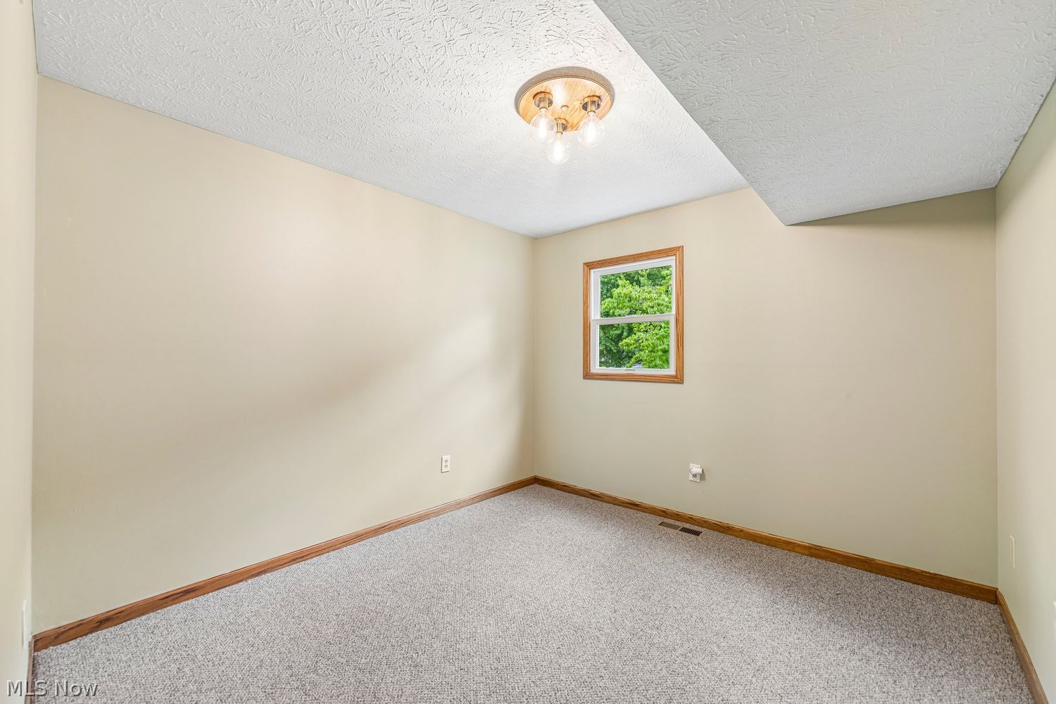 34993 Timberview Drive Avon OH 44011