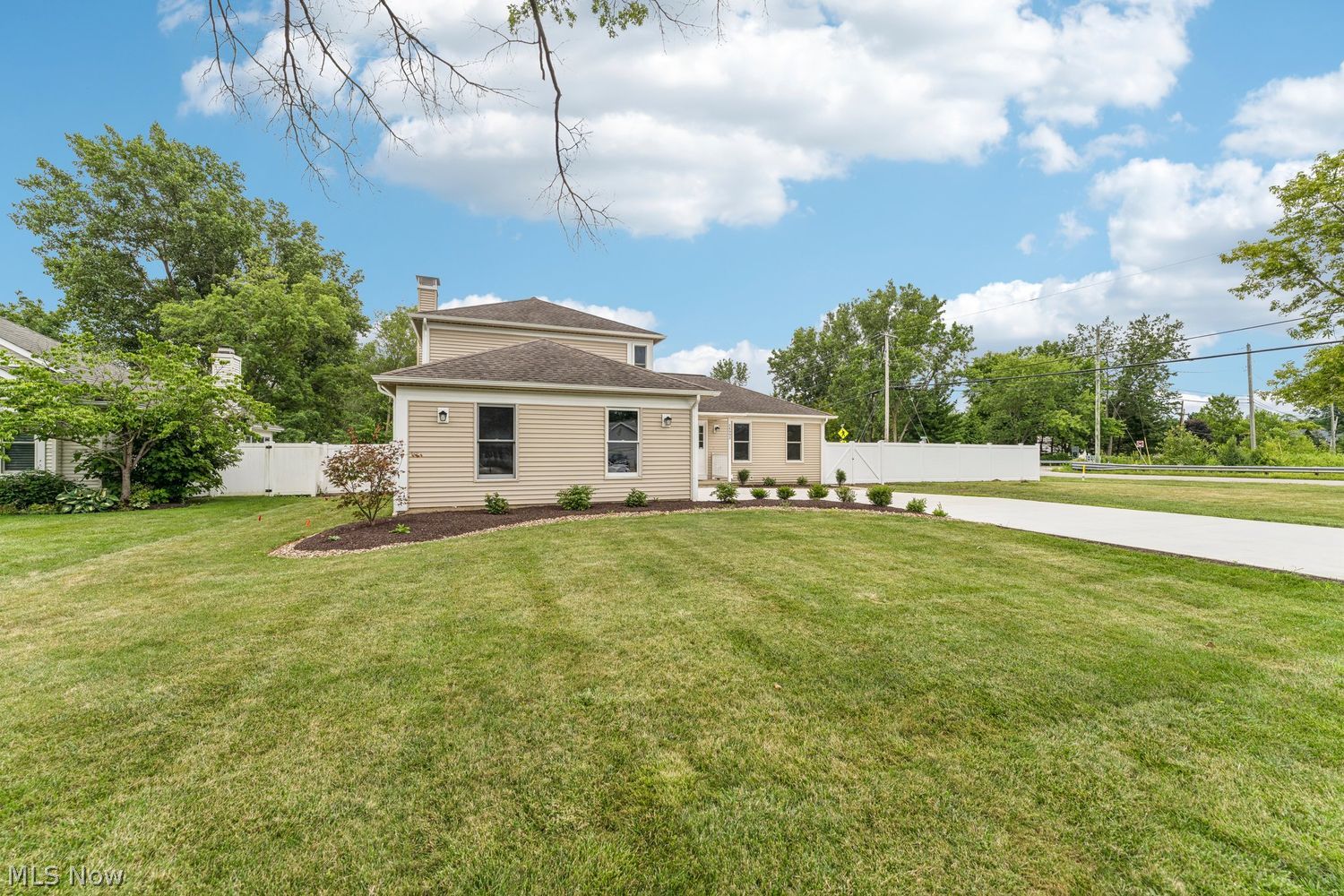 34993 Timberview Drive Avon OH 44011