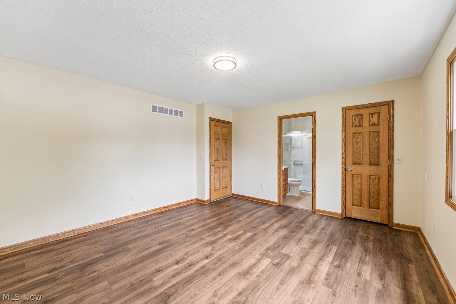 34993 Timberview Drive Avon OH 44011