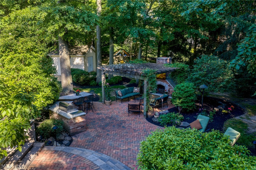 5808 Pinehurst Court Highland Heights OH 44143