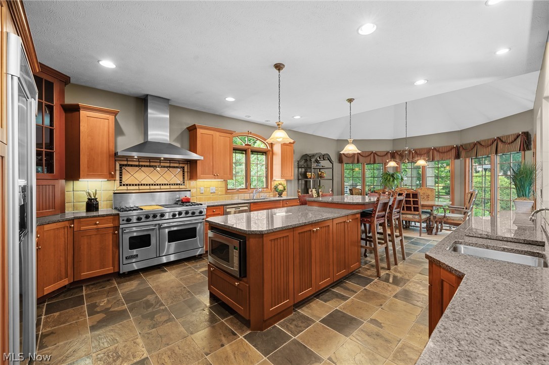 5808 Pinehurst Court Highland Heights OH 44143