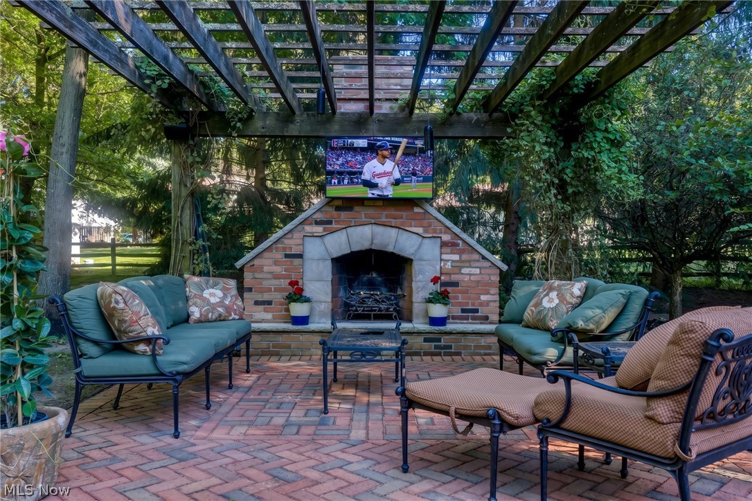 5808 Pinehurst Court Highland Heights OH 44143