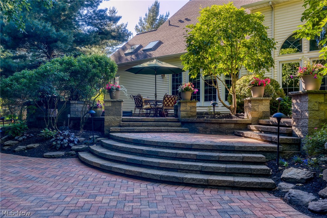 5808 Pinehurst Court Highland Heights OH 44143