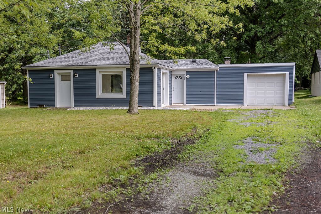 9309 Howland Springs Road SE Warren OH 44484