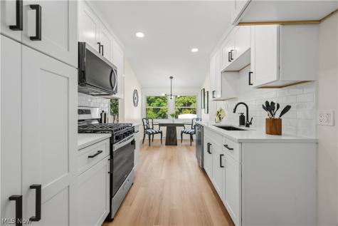 184 Owosso Avenue Fairlawn OH 44333