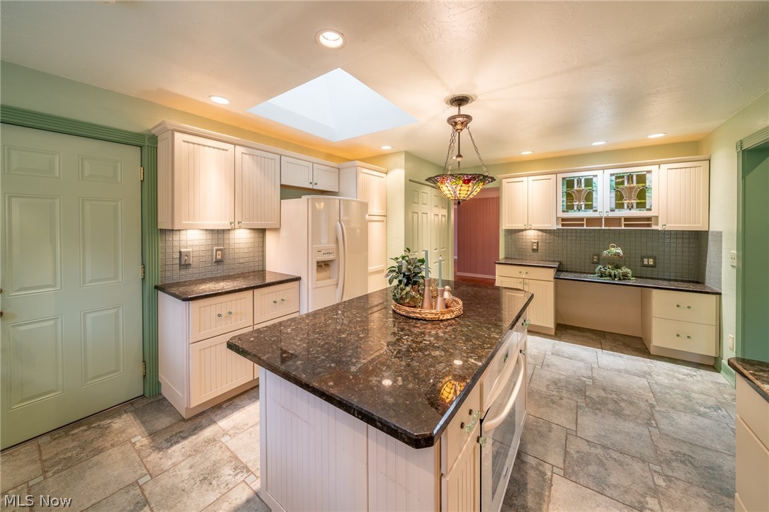 6864 Wilson Mills Road Mayfield Village OH 44040