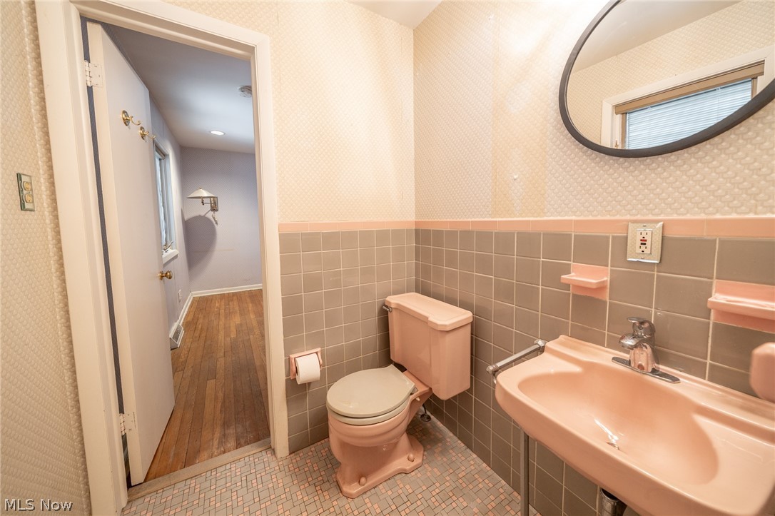 6864 Wilson Mills Road Mayfield Village OH 44040