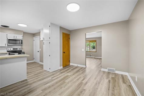 237 9th Street NW North Canton OH 44720
