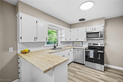 237 9th Street NW North Canton OH 44720