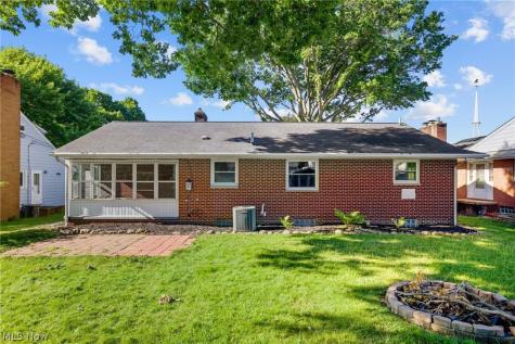 237 9th Street NW North Canton OH 44720