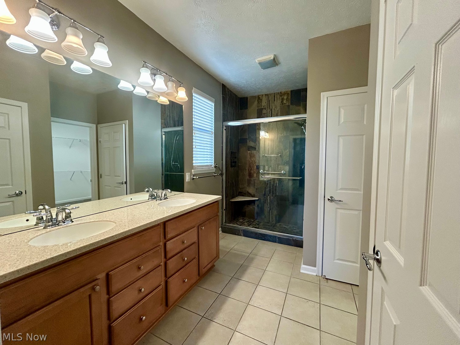 9150 Vernon Hill North Ridgeville OH 44039