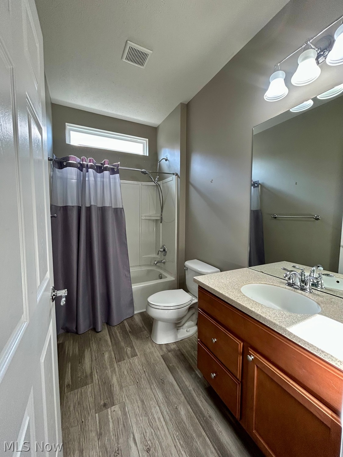 9150 Vernon Hill North Ridgeville OH 44039