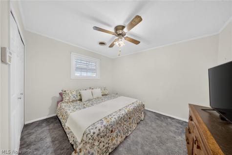466 Colgate Avenue Elyria OH 44035