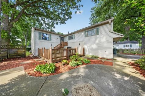 466 Colgate Avenue Elyria OH 44035