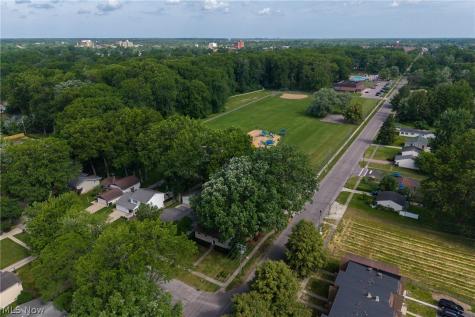 466 Colgate Avenue Elyria OH 44035