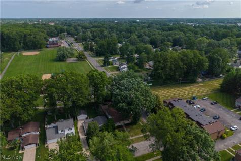 466 Colgate Avenue Elyria OH 44035