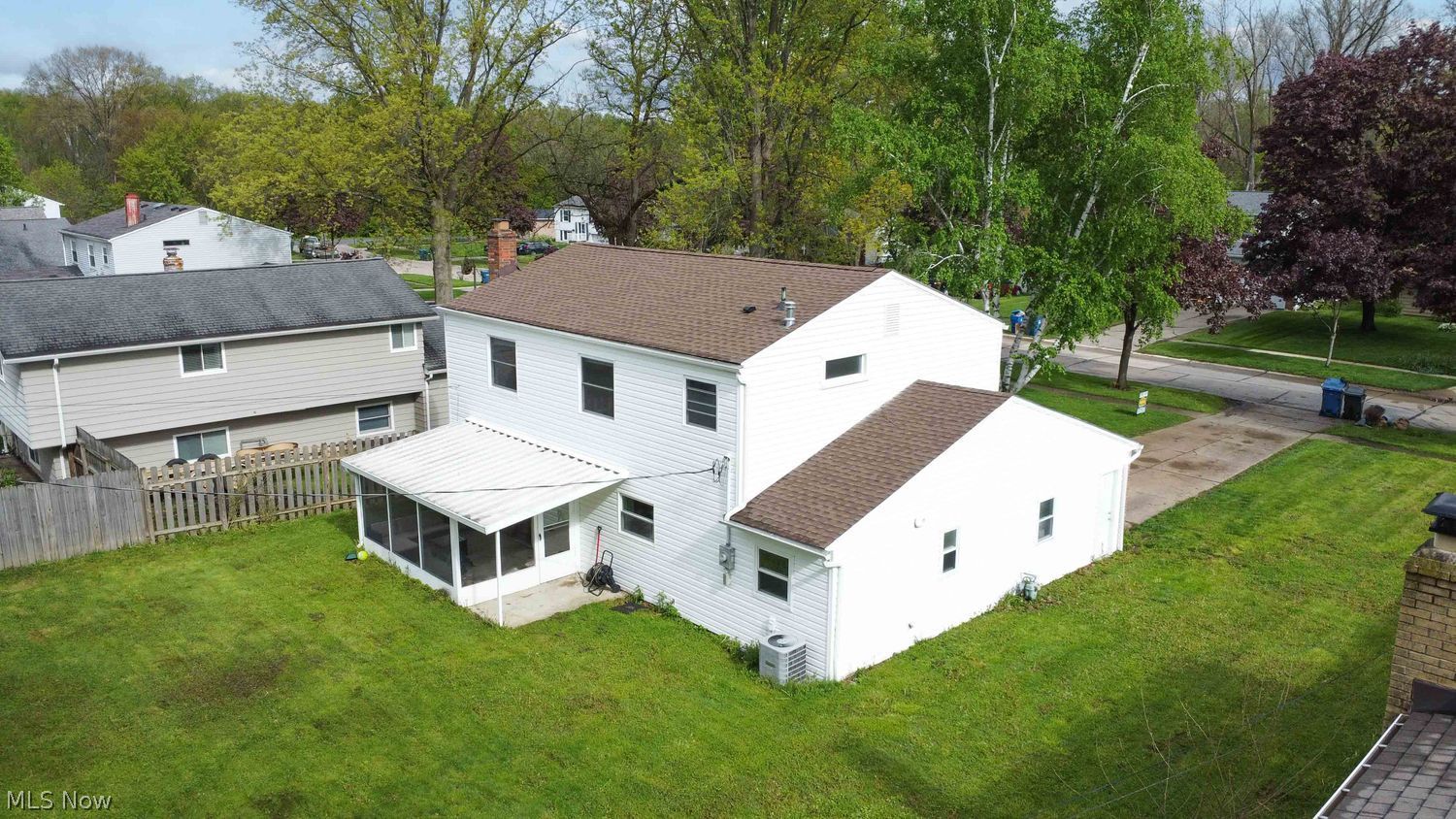 26797 Redwood Drive Olmsted Falls OH 44138