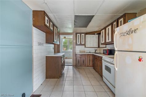3119 Vanderhoof Road Clinton OH 44216