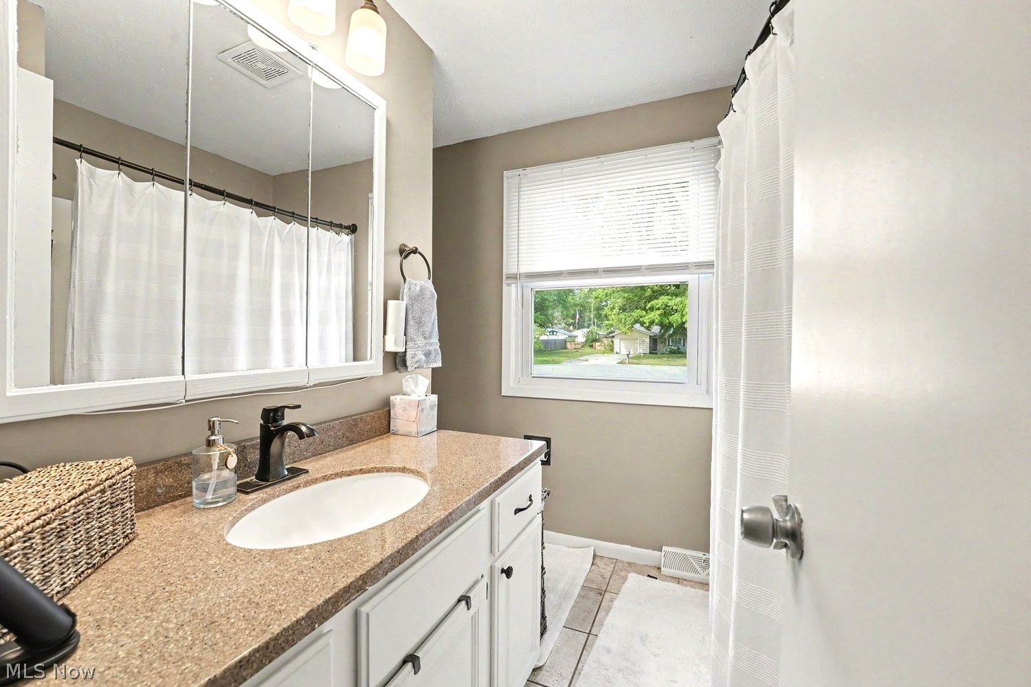 2229 Brighton Place Madison OH 44057