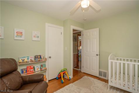 1041 Orchard Avenue NE North Canton OH 44720