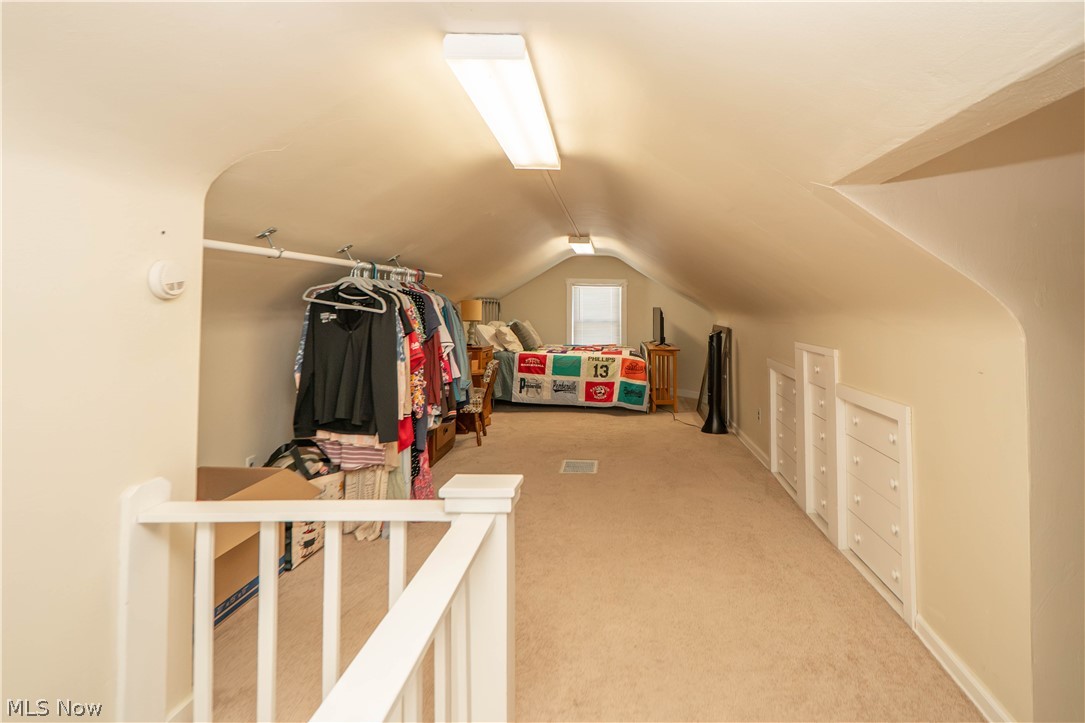 1041 Orchard Avenue NE North Canton OH 44720