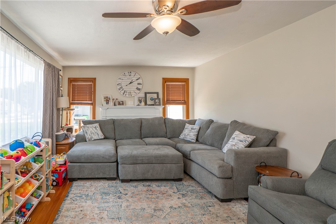 1041 Orchard Avenue NE North Canton OH 44720