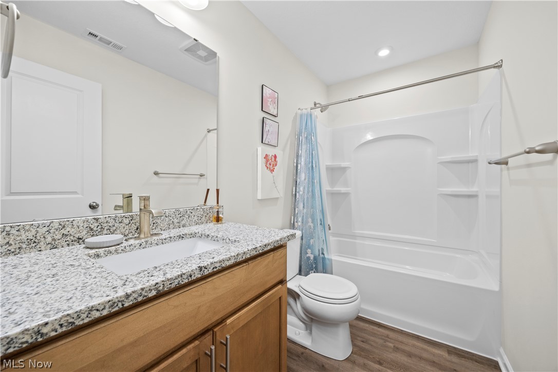 5993 Montauk Point Vermilion OH 44089