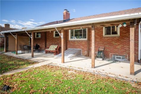 6392 15th Street NE East Canton OH 44730